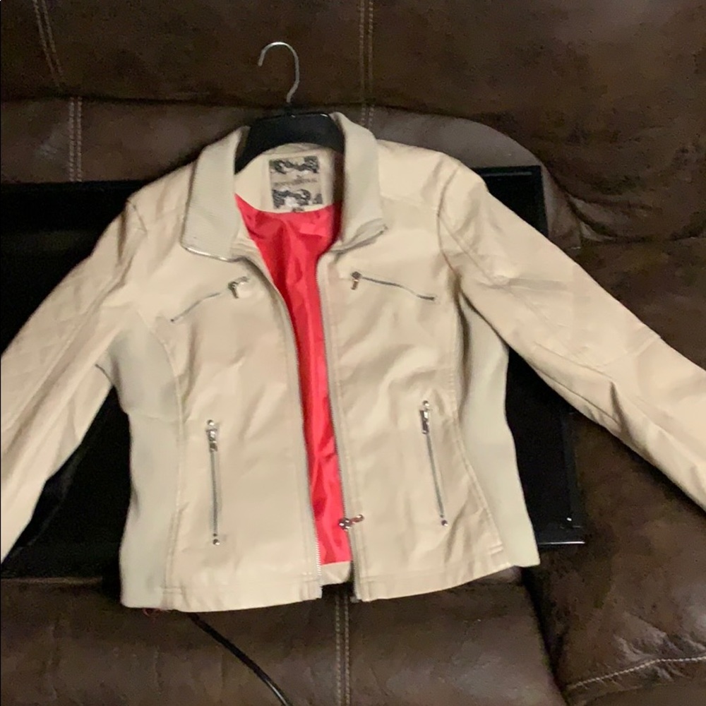 Body central jacket